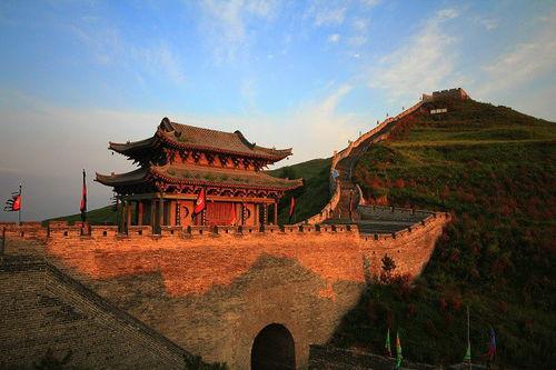 雁门关吃瓜,古战地里的现代“吃瓜”盛事